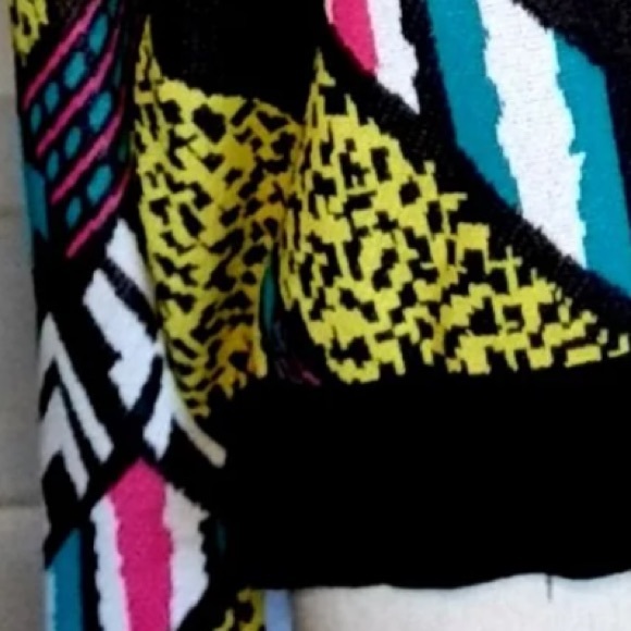 Sweater - Picture 3 of 3